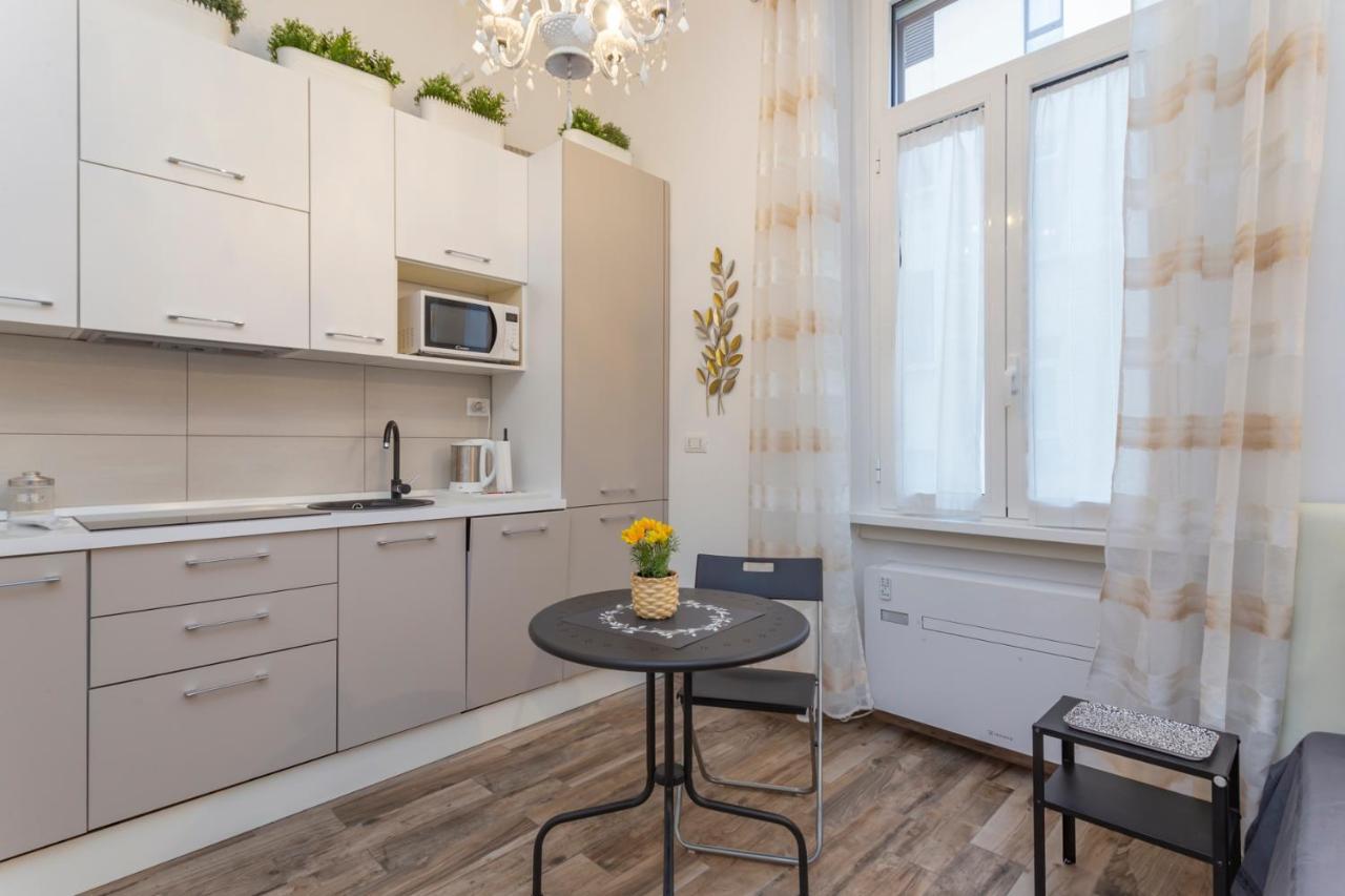 Lovely Flat - Orti 16 Milaan Buitenkant foto